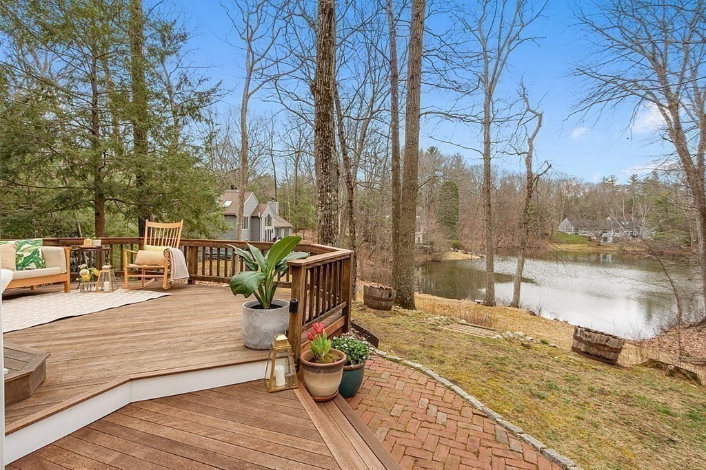 9 Oak Meadow Road Lincoln, MA 01773 - Photo 1 of 41 Gallery Image 1