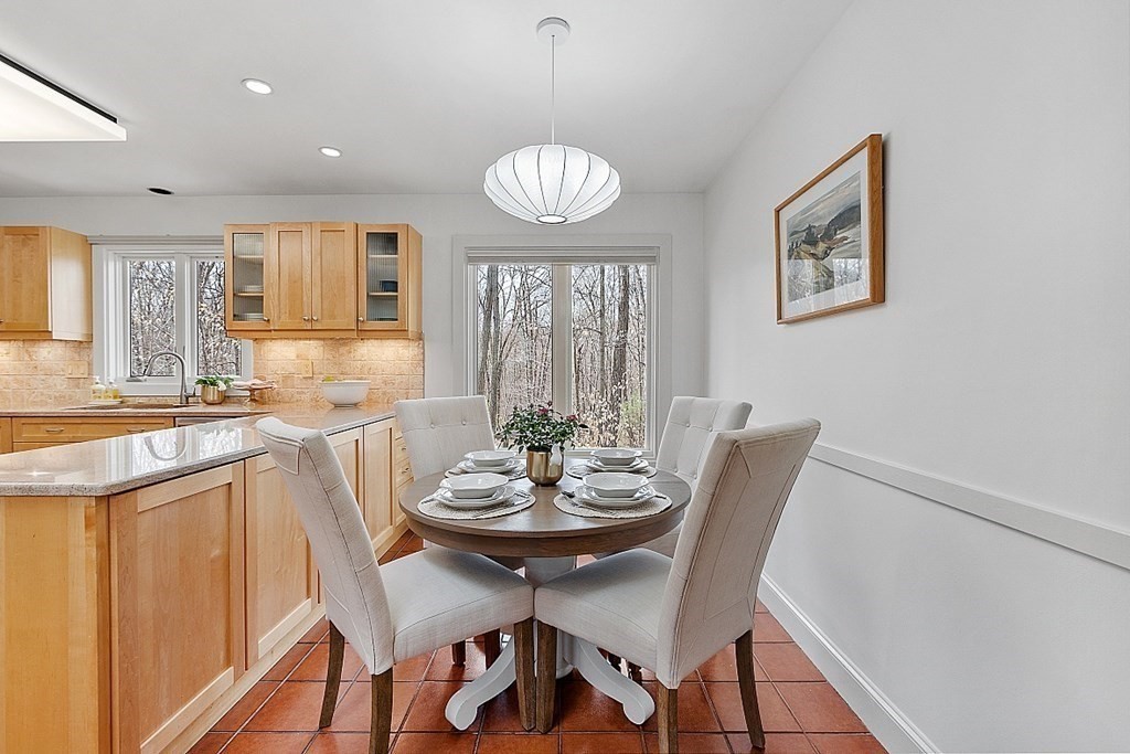 9 Oak Meadow Road Lincoln, MA 01773 - Photo 18 of 41 Gallery Image 18