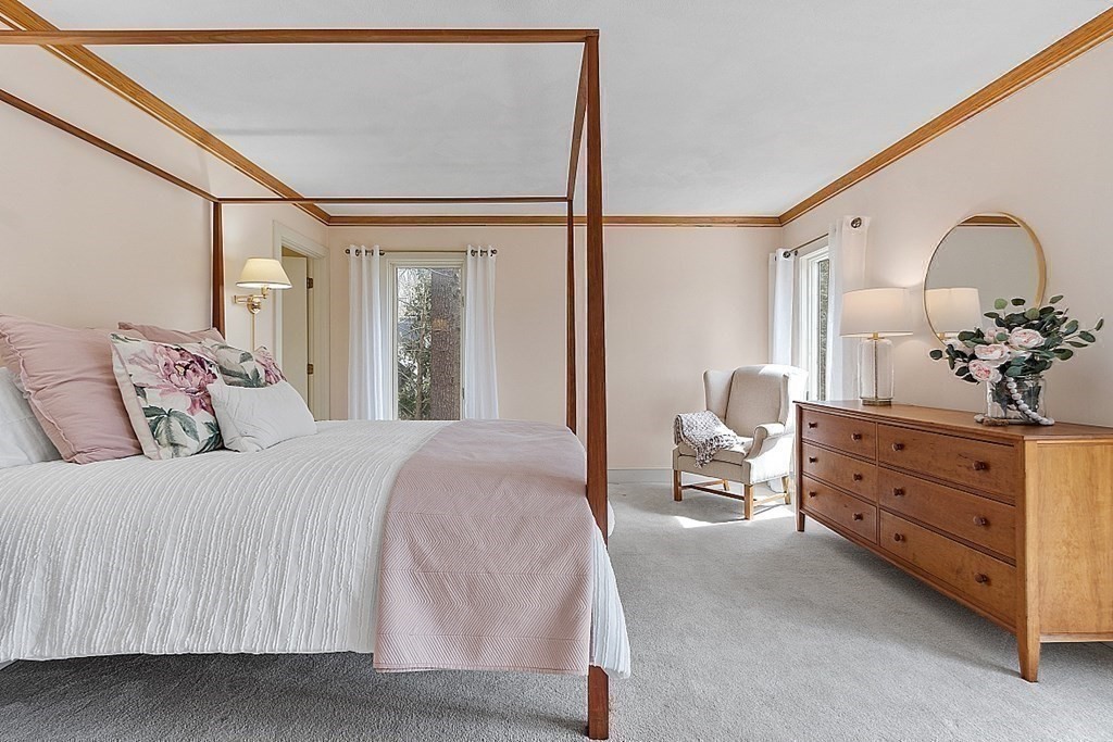 9 Oak Meadow Road Lincoln, MA 01773 - Photo 22 of 41 Gallery Image 22