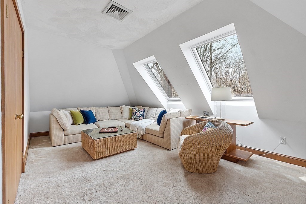9 Oak Meadow Road Lincoln, MA 01773 - Photo 34 of 41 Gallery Image 34