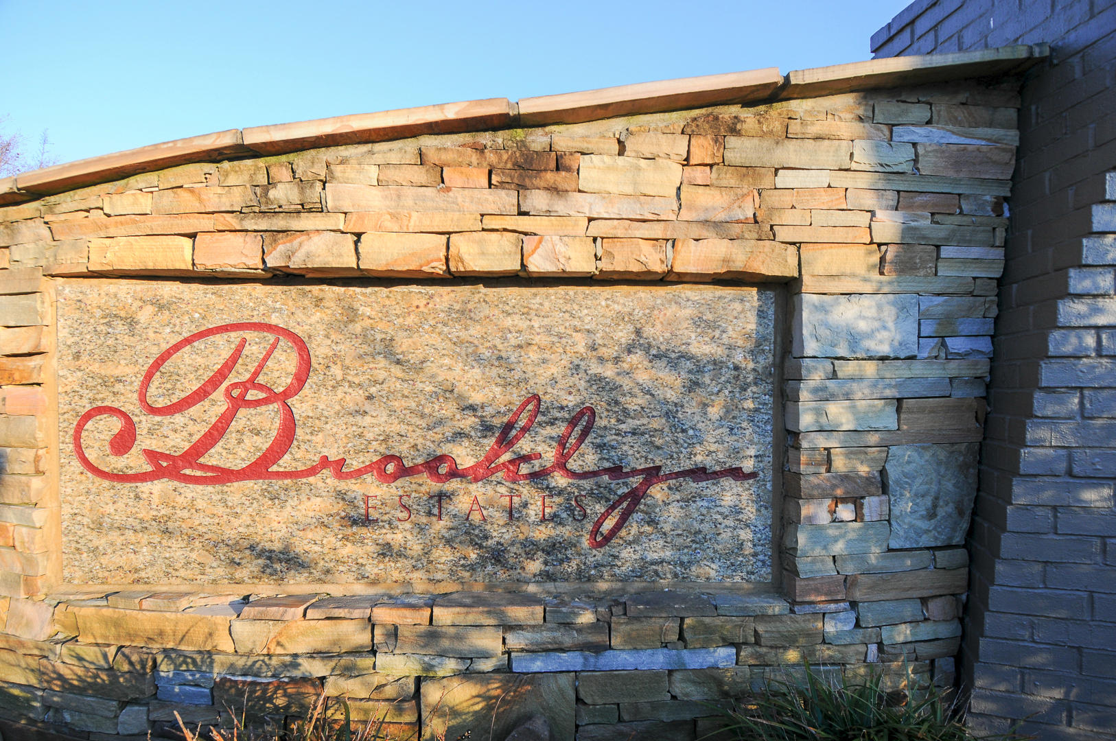 Crest Road Maryville, TN 37804 - Photo 2 of 19 Grand Entrance Sign