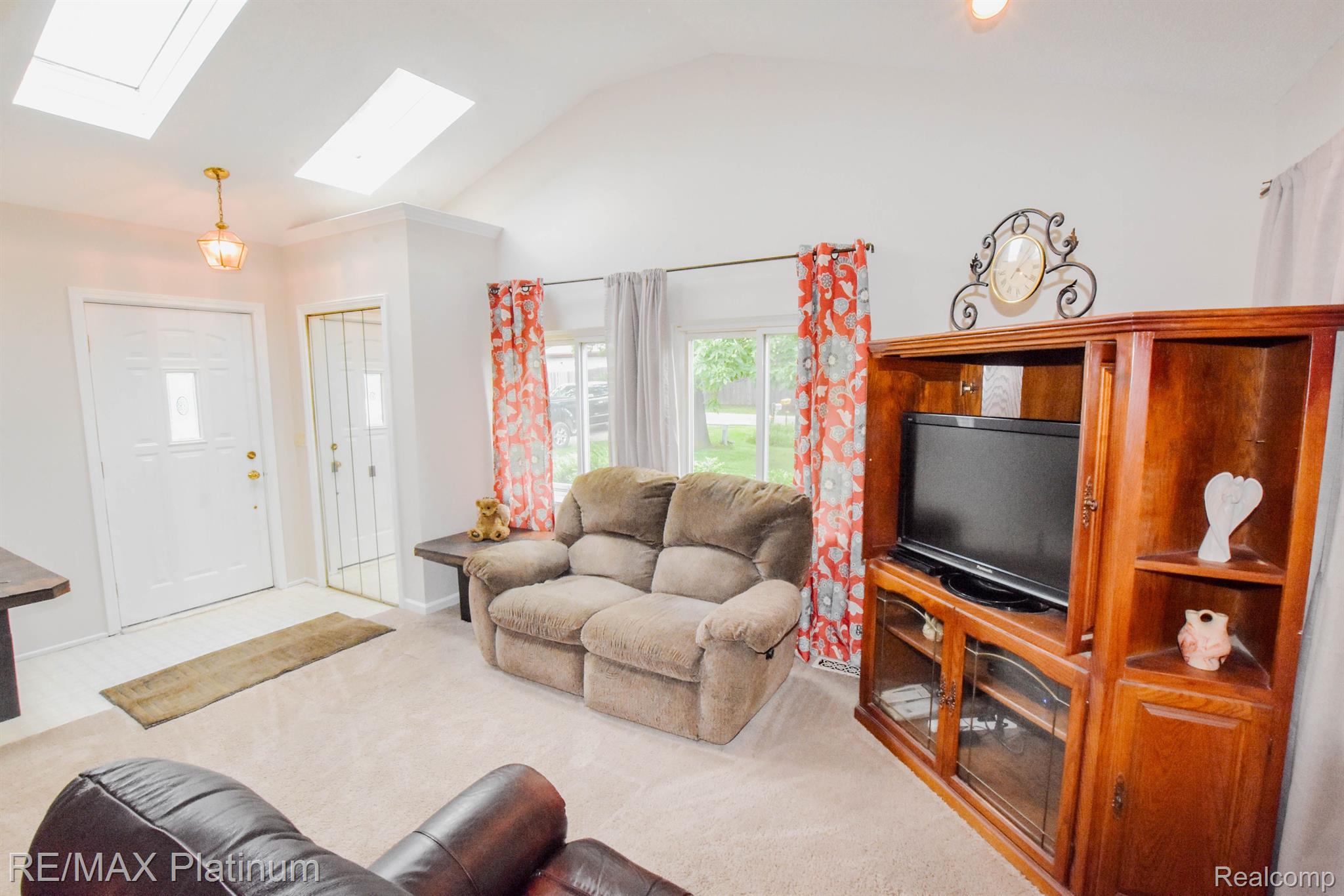 10435 Hall Road Whitmore Lake, MI 48189 - Photo 10 of 35 Gallery Image 10