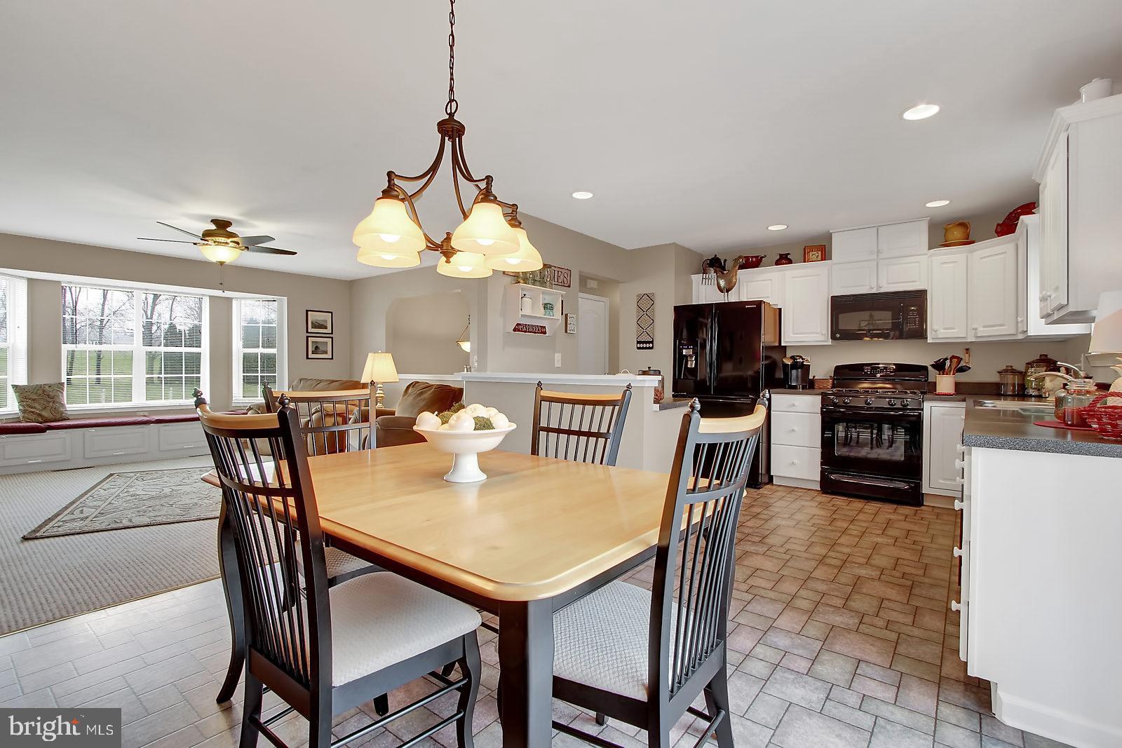 4602 East Berlin Road Thomasville, PA 17364 - Photo 8 of 42 Gallery Image 8