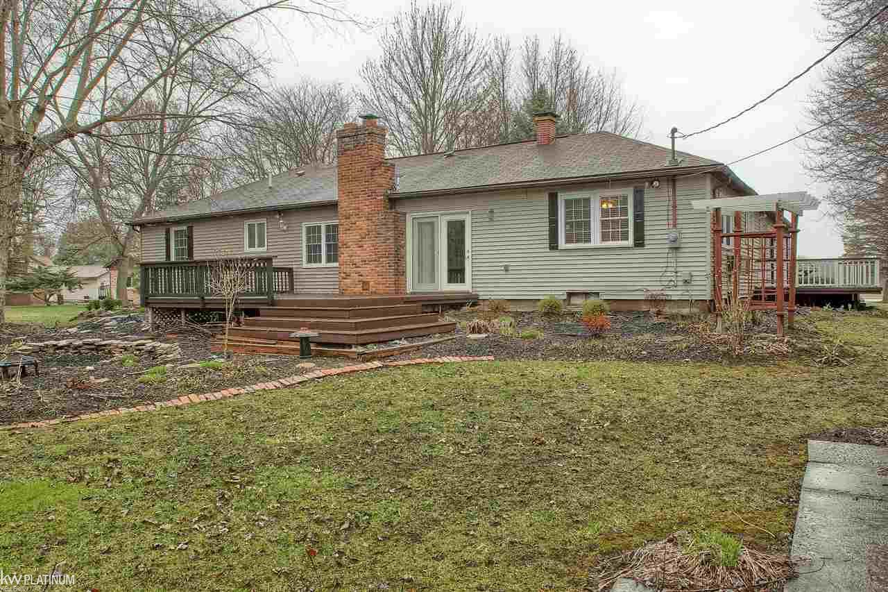 9731 Bartel Road Columbus, MI 48063 - Photo 32 of 41 31376946-31.JPG