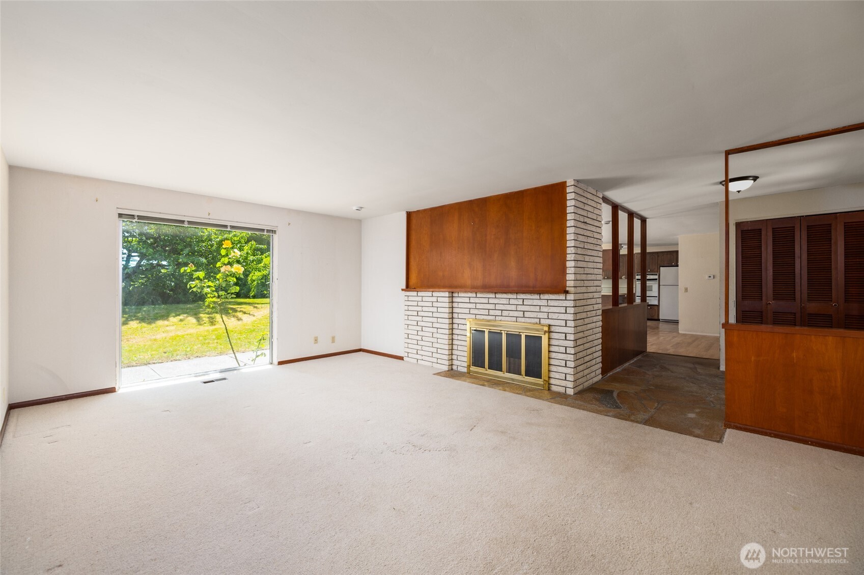 21316 Rolling Ridge Drive Sedro-Woolley, WA 98284 - Photo 14 of 37 a view of a livingroom with a fireplace