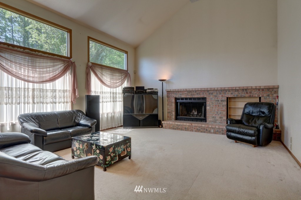 532 223rd Place Southeast Bothell, WA 98021 - Photo 9 of 25