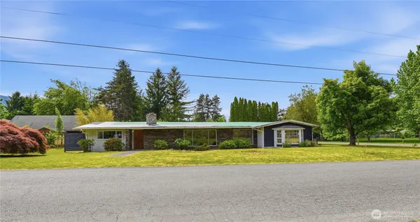 $775,000 | 817 Northeast 10th Street, North Bend, WA 98045