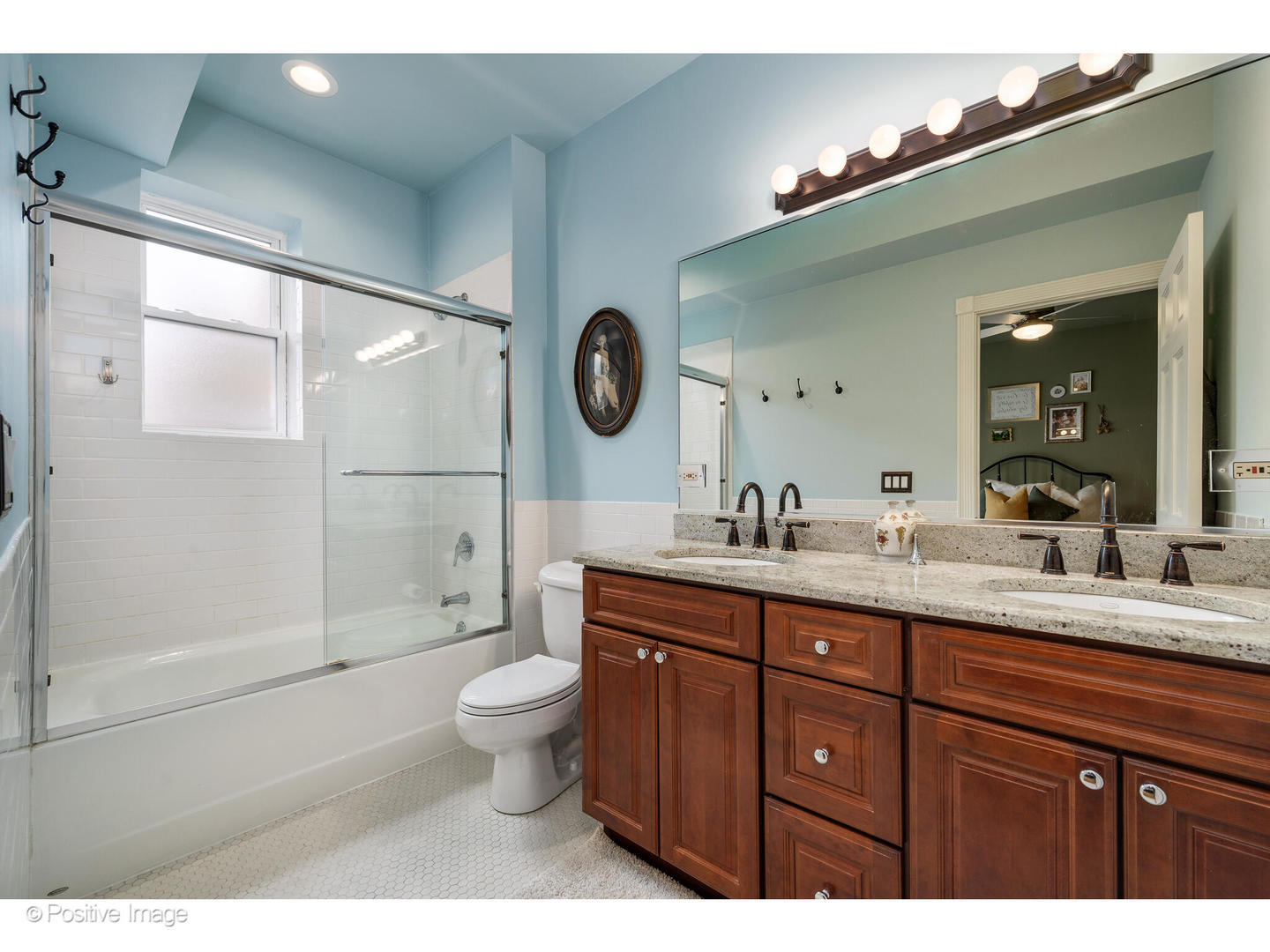 1018 Main Street, Unit 3 Evanston, IL 60202 - Photo 16 of 20