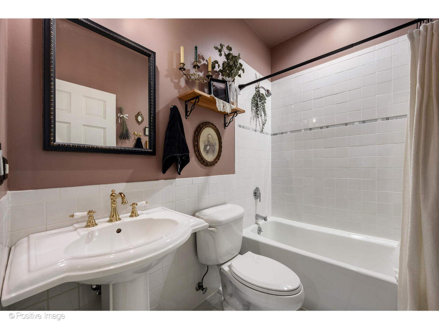 1018 Main Street, Unit 3 Evanston, IL 60202 - Photo 18 of 20