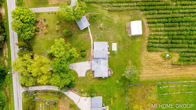 $399,900 | 74721 30th Avenue, Covert, MI 49043