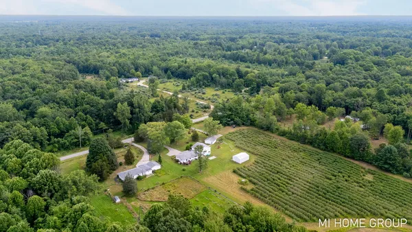 $399,900 | 74721 30th Avenue, Covert, MI 49043