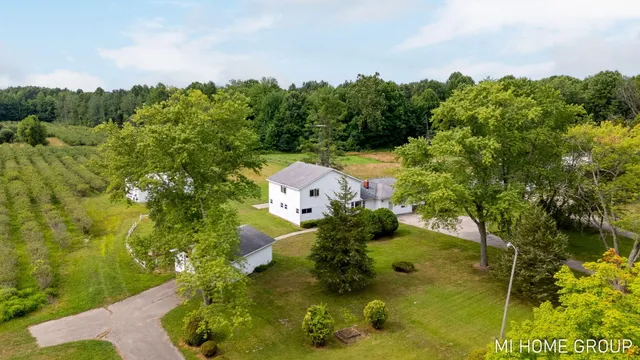 $399,900 | 74721 30th Avenue, Covert, MI 49043