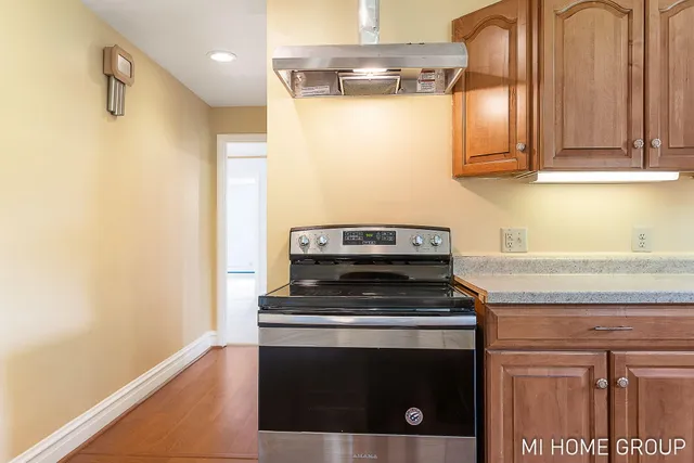 $399,900 | 74721 30th Avenue, Covert, MI 49043