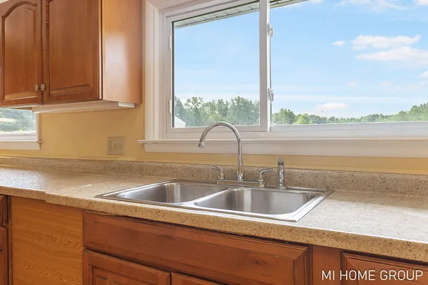 $399,900 | 74721 30th Avenue, Covert, MI 49043