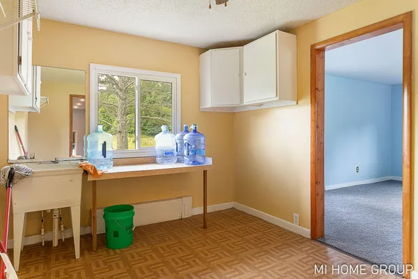 $399,900 | 74721 30th Avenue, Covert, MI 49043