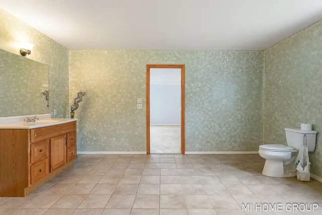 $399,900 | 74721 30th Avenue, Covert, MI 49043