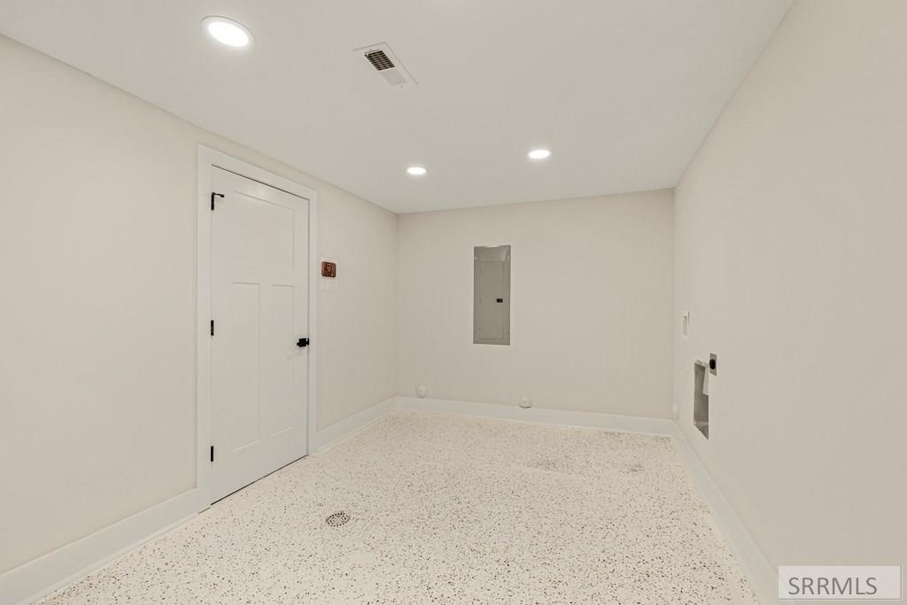 75 South 3rd East Rexburg, ID 83440 - Photo 25 of 31