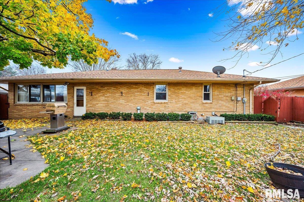 1505 Tennell Road Pekin, IL 61554 - Photo 23 of 25 Gallery Image 23