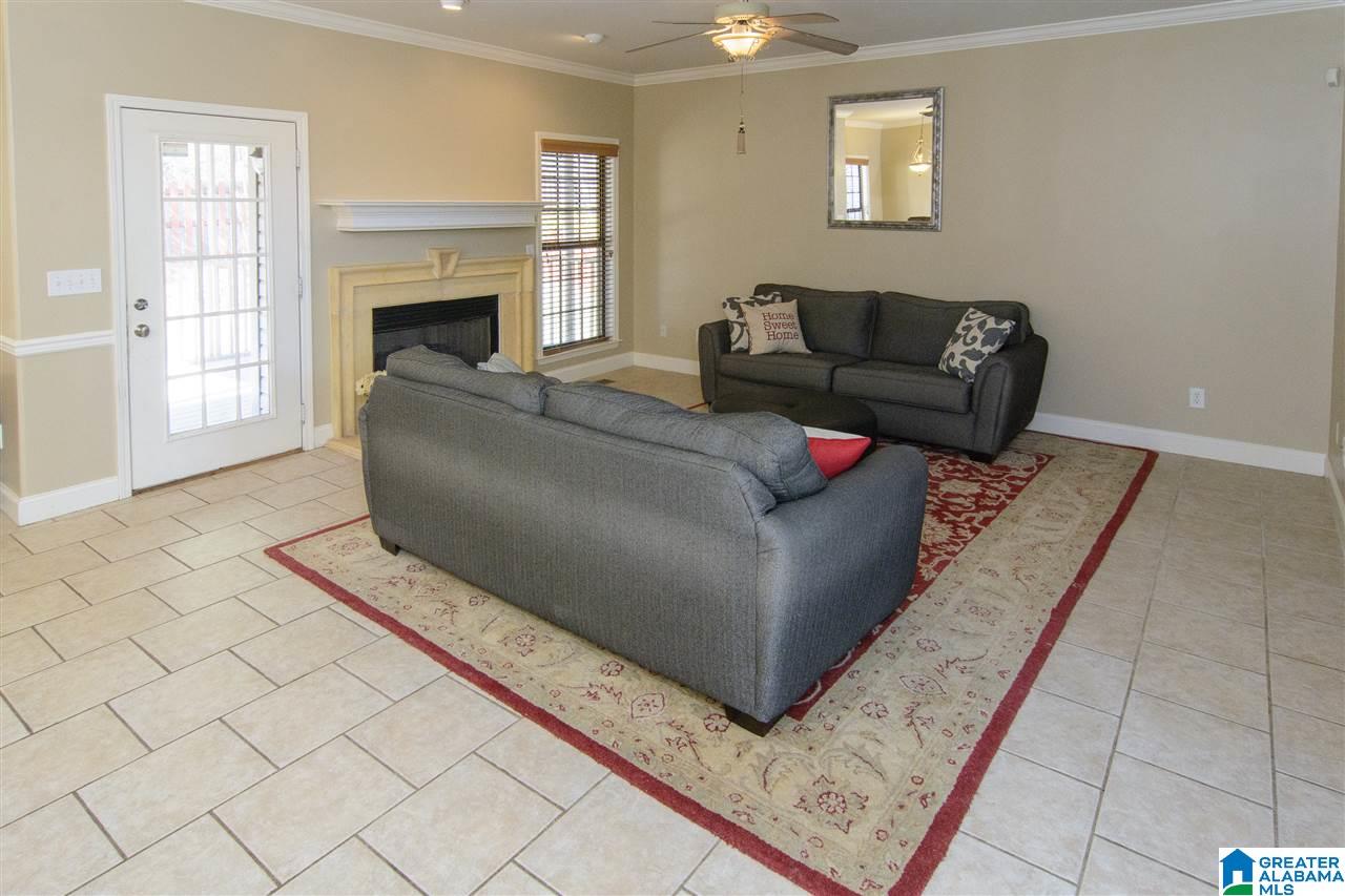 821 Meadow Ridge Lane Birmingham, AL 35242 - Photo 5 of 43