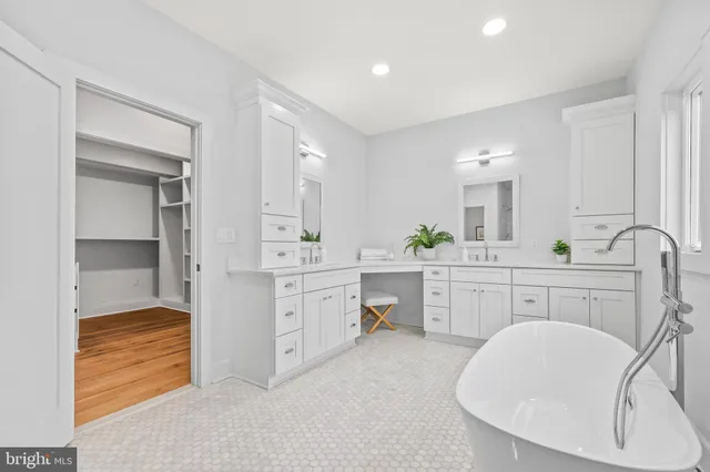 $1,950,000 | 1713 North Cameron Street, Arlington, VA 22207