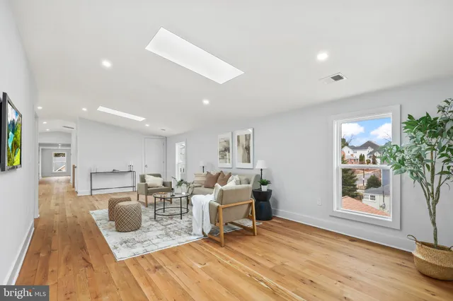 $1,950,000 | 1713 North Cameron Street, Arlington, VA 22207