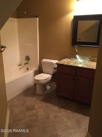 $1,325 | 112 Padre Drive, Broussard, LA 70518