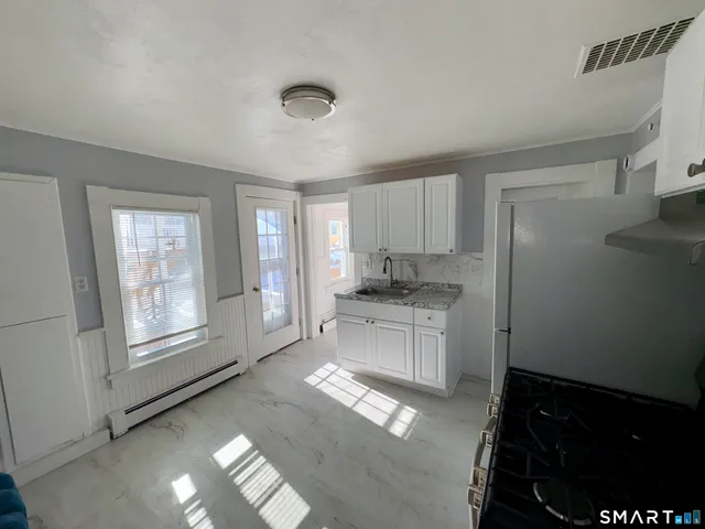 $1,750 | 24 Iowa Street, Unit 2, Torrington, CT 06790