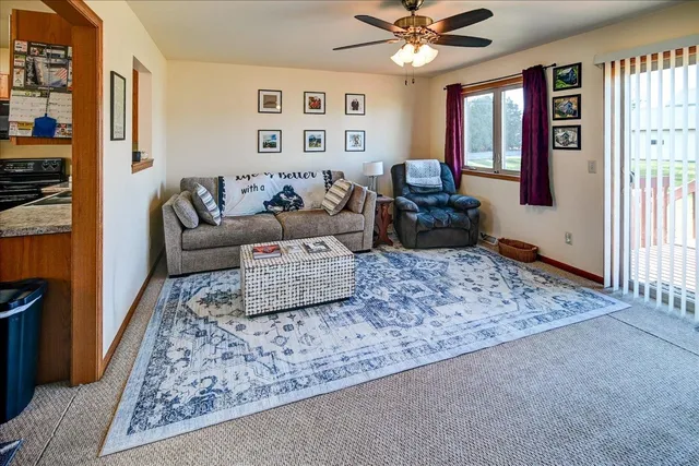 $550,000 | 1121-1123 Union Oregon Wi 53575, Oregon, WI 53575