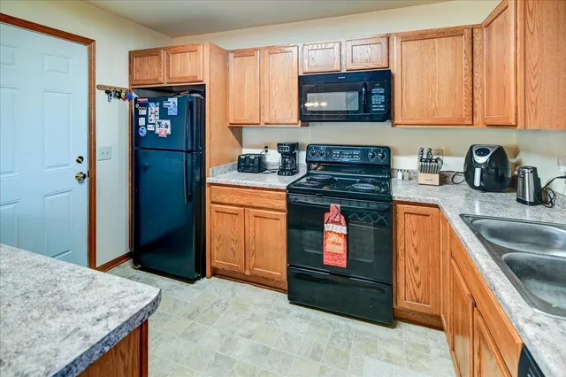 $550,000 | 1121-1123 Union Oregon Wi 53575, Oregon, WI 53575