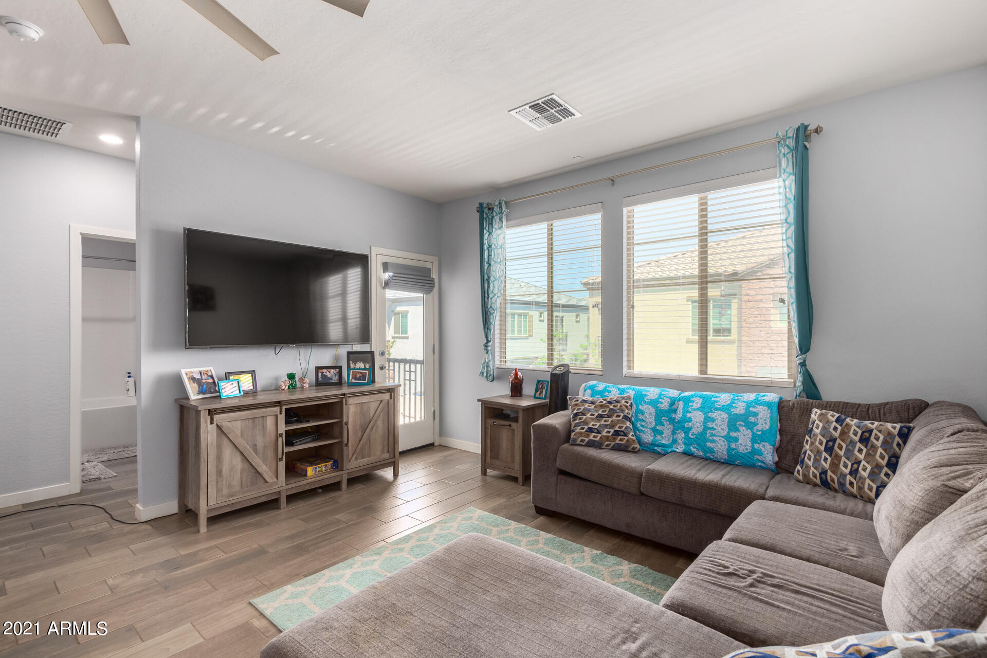 1873 East Frye Road, Unit 101 Gilbert, AZ 85295 - Photo 5 of 25 0006-06 - Frye