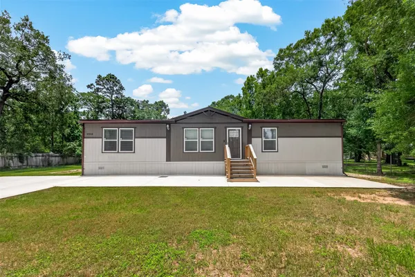 $270,000 | 9910 Oak Leaf Drive, Baytown, TX 77521