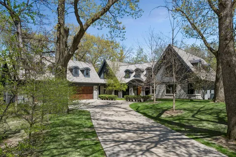 $3,950,000 | 2201 Isengard Lane, Minnetonka, MN 55305