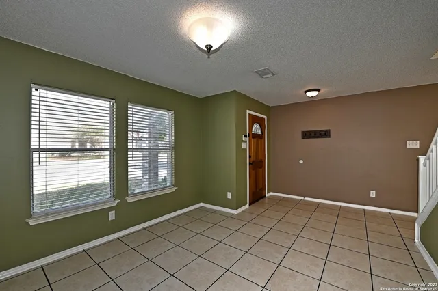 $2,000 | 18534 Taylore, San Antonio, TX 78259