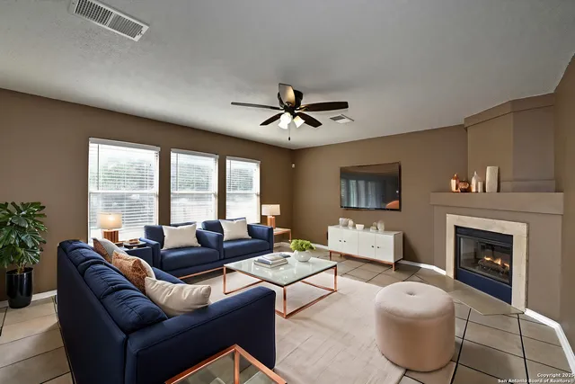 $2,000 | 18534 Taylore, San Antonio, TX 78259