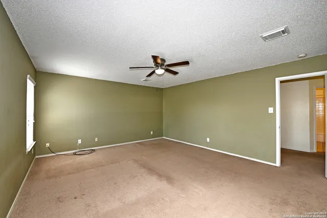 $2,000 | 18534 Taylore, San Antonio, TX 78259