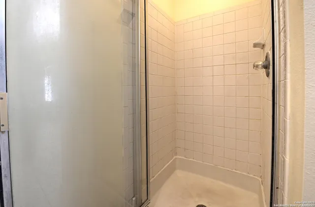 $2,000 | 18534 Taylore, San Antonio, TX 78259