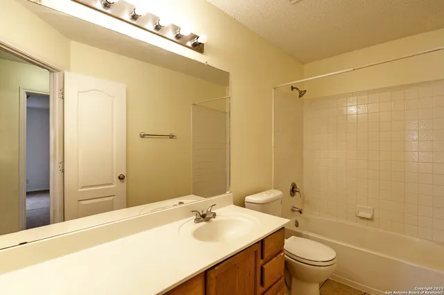 $2,000 | 18534 Taylore, San Antonio, TX 78259