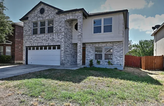 $2,000 | 18534 Taylore, San Antonio, TX 78259