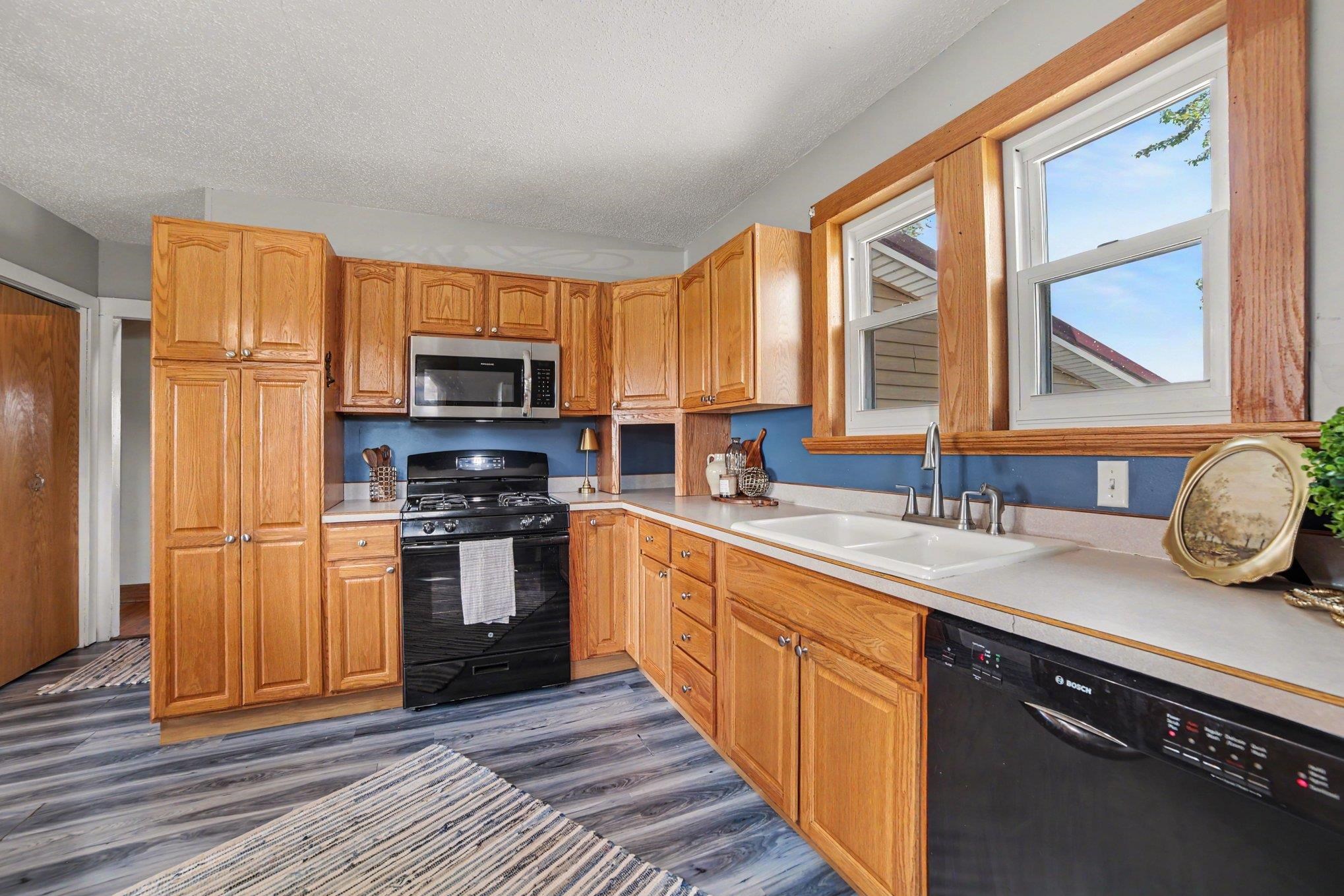 4855 Indiantown Road Saginaw, MI 48601 - Photo 8 of 35