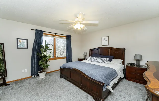 $585,000 | 61528 248th Avenue, Mantorville, MN 55955