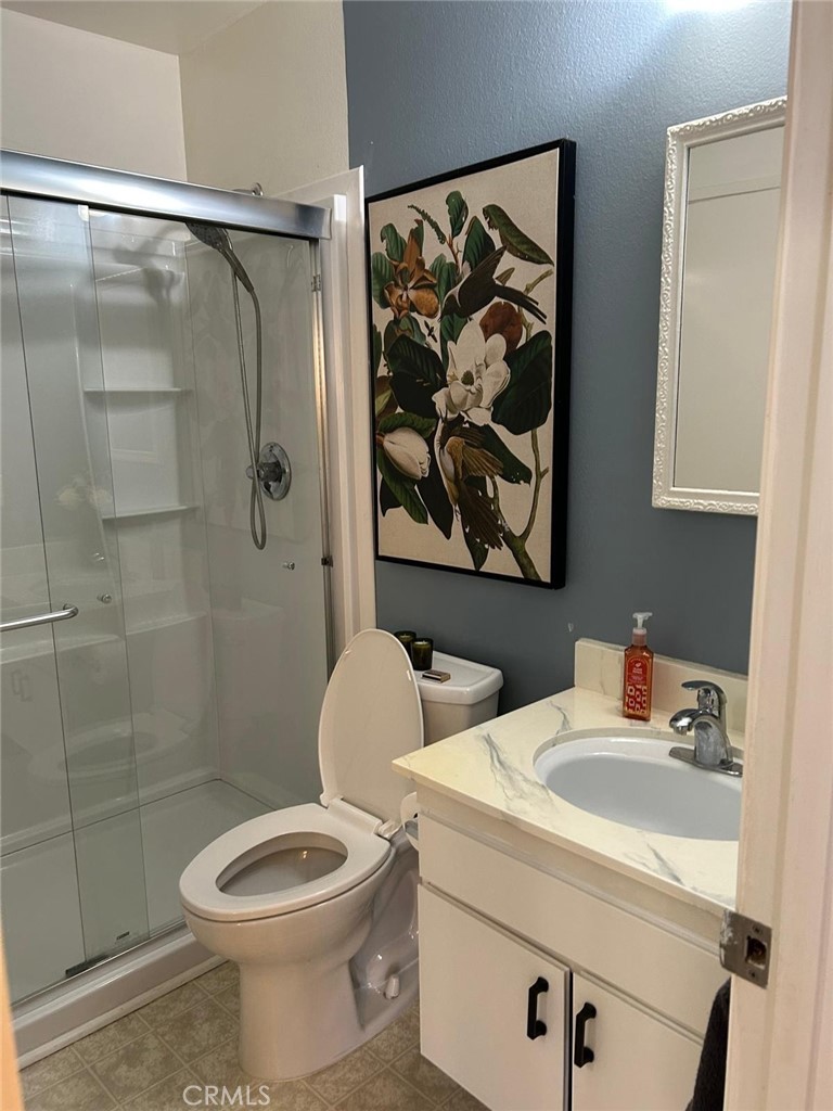 11231 Windemere Way Stanton, CA 90680 - Photo 9 of 16 Jack n Jill bathroom