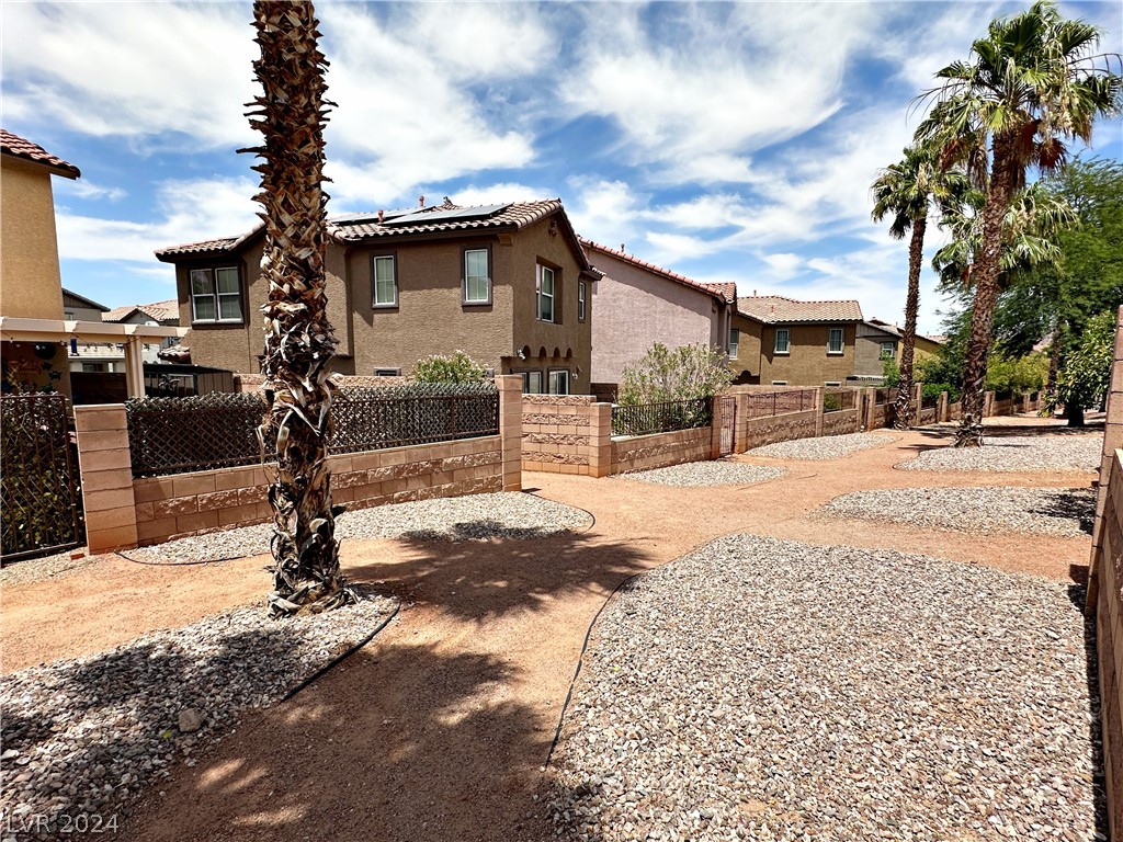 1157 Paradise River Road Henderson, NV 89002 - Photo 45 of 66 Trails behind yard