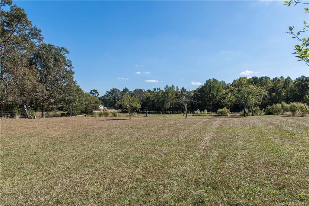 4705 Tabernacle Road Lancaster, SC 29720 - Photo 14 of 34