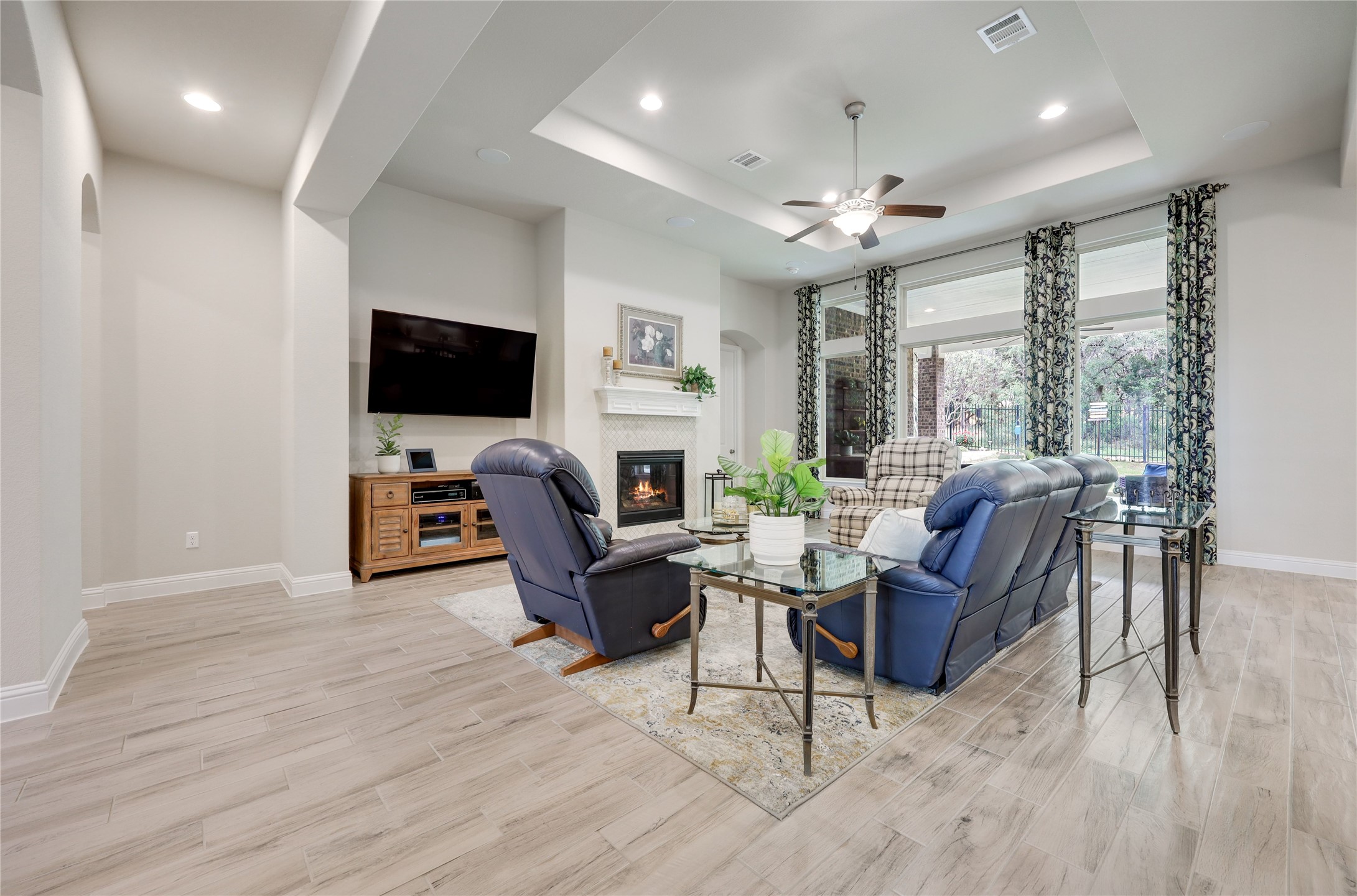 7425 Pace Ravine Drive Lago Vista, TX 78645 - Photo 8 of 40