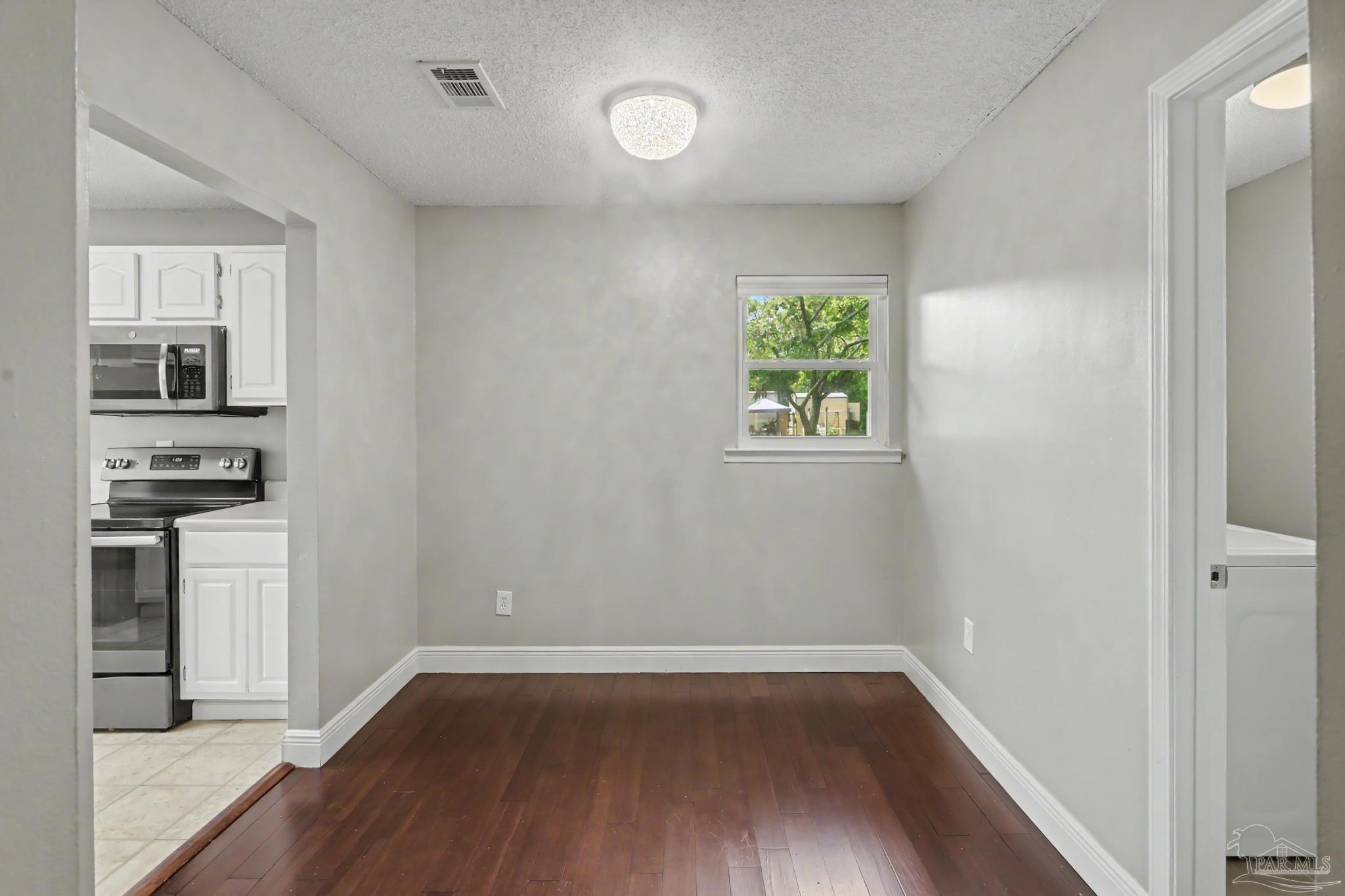 6810 Myra Road Molino, FL 32577 - Photo 6 of 30 Gallery Image 6