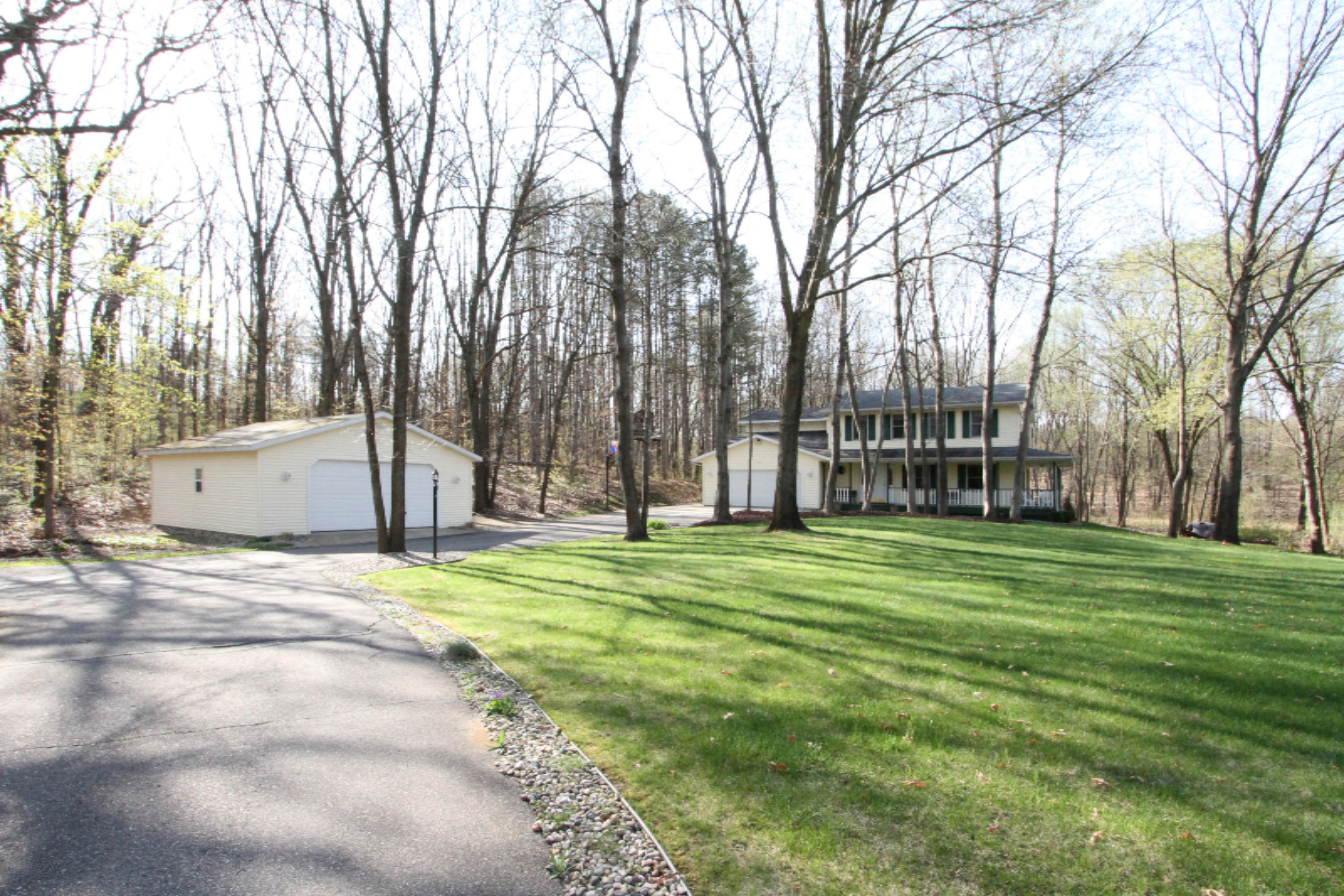 6055 Ravine Ridge Road Kalamazoo, MI 49009 - Photo 2 of 30 IMG_2708