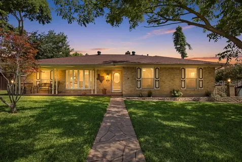 $369,500 | 1425 Vicki Lane, Cedar Hill, TX 75104