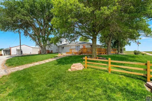 $599,999 | 845 C Street, Centralia, KS 66415