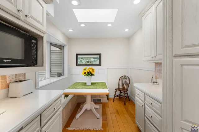 $599,999 | 845 C Street, Centralia, KS 66415