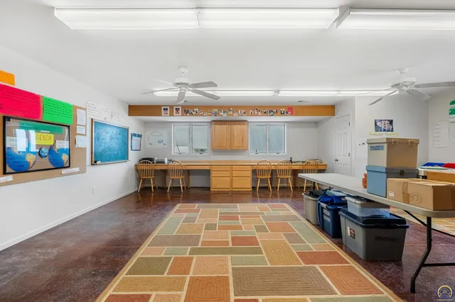 $599,999 | 845 C Street, Centralia, KS 66415